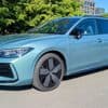 heise+ | VW Passat eHybrid im Test: Besser denn je, doch intern zweite Wahl