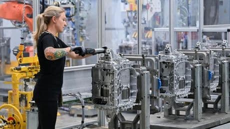 Wirtschaftsentwicklung: IWF erhöht Wachstumsprognose für Deutschland leicht