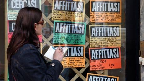 C’è una città che chiude. Ristoranti e negozi sotto scacco degli affitti