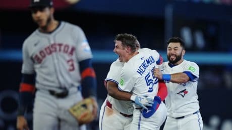 Blue Jays lose Bichette, but win thriller