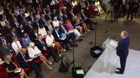 Budget 2026, vote de confiance, colère sociale : François Bayrou sur la corde raide face à une France en ébullition