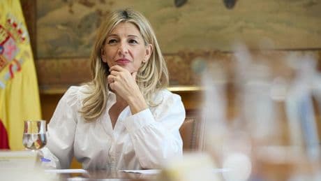 El Gobierno da hasta final de año a todas las empresas para reducir la jornada laboral a 37 horas y media