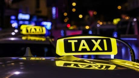 Öffentlicher Nahverkehr: Taxis im Linienverkehr? - Verband schlägt neue Modelle vor