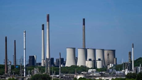 Shell studia la maxi acquisizione della rivale BP