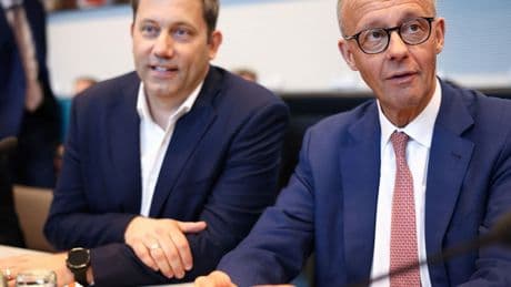 Schwarz-rote Bundesregierung: Neue Bundesregierung will etliche Posten streichen