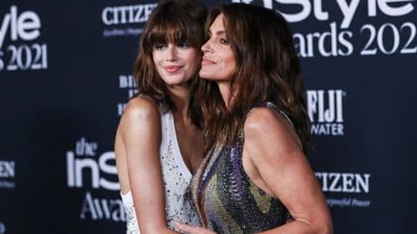 Kaia Gerber und Cindy Crawford: Sie trauern um Familienhündin Widget