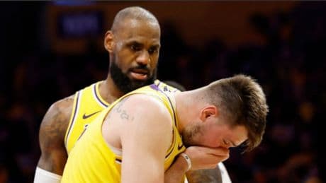 Lo que el celoso LeBron le dijo a Doncic tras su suculenta renovación