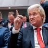 Het coalitie-experiment met de PVV is mislukt, maar dat wordt alleen nog maar gefluisterd