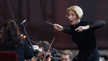 Gendarmenmarkt: Mallwitz dirigiert zum Auftakt des Classic Open Air