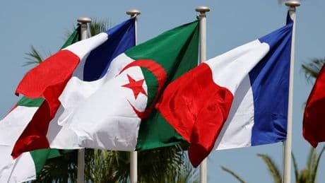 INFO BFMTV. Jean-Noël Barrot et Bruno Retailleau ont reçu les agents et l'ambassadeur expulsés d’Algérie