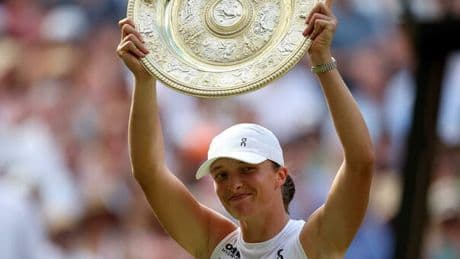 Iga Swiatek vince Wimbledon 2025: travolta l'americana Anisimova (6-0, 6-0): è il sesto Slam in carriera