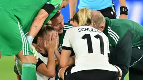 Kein Kreuzbandriss, aber EM-Aus: Erste Details nach dem Gwinn-Schock