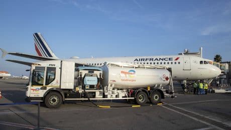Dans le transport aérien, les carburants verts peinent toujours à décoller