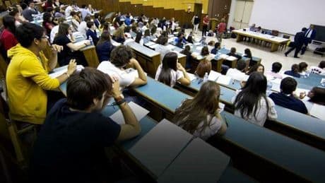 Medicina, il test d'ingresso è ufficialmente abolito: ecco cosa cambia dal prossimo anno accademico
