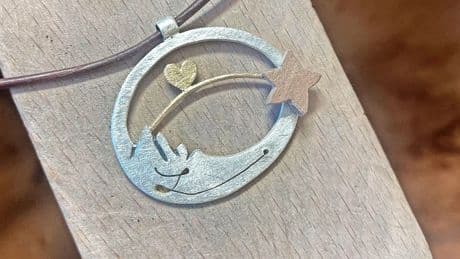 Besonderer Schmuck: Mutter von Laura Dahlmeier macht Erinnerungsstück öffentlich