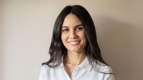 Almudena Moya, fisioterapeuta: “Los problemas intestinales van relacionados con el suelo pélvico; cuando tienes gases o te sientes pesado, probablemente estés empujando hacia la zona sin querer”