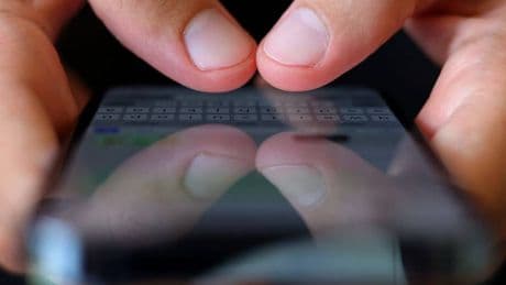 Total digital: In einer Welt der Dauerreaktion ist Stille eine Form der Rebellion