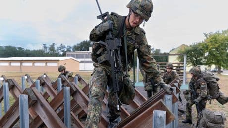 Bundeswehr will Freiwillige mit neuen Anreizen locken