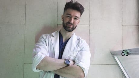 David Callejo, anestesista, avisa a España: "La orina retenida es el balneario ideal para las bacterias"