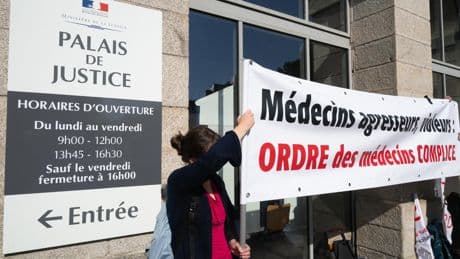 Au procès Le Scouarnec, l’embarras de deux anciens responsables de l’Ordre des médecins