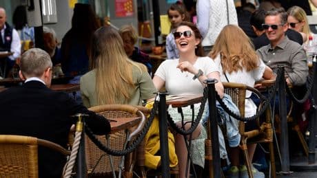 Govt vows to protect 'pavement pints' and make it easier for pubs to extend their opening hours