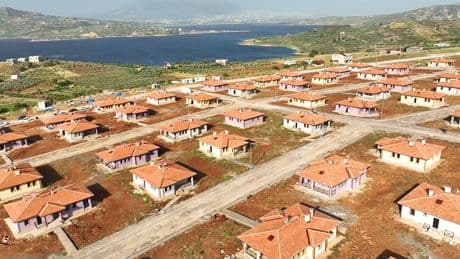 Depremzedelere bayram müjdesi: 110 aile yeni evlerine kavuştu