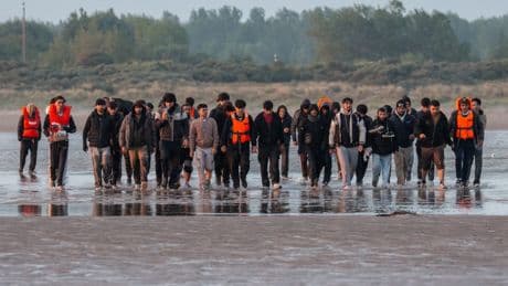 Migration too high, voters warn Starmer in new polling amid Reform threat