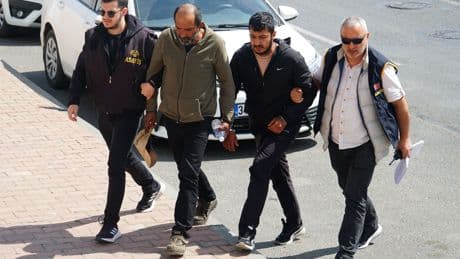Tekirdağ'da bir kadın yardım için çağrıldığı evde bıçaklandı: 1'i çocuk 3 kişi gözaltında