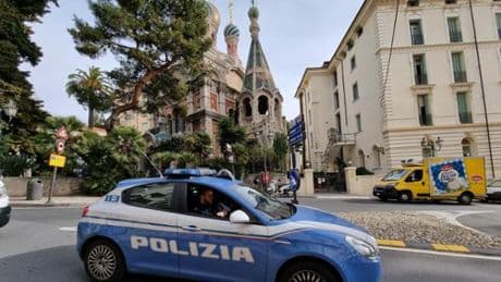 Mandato d’arresto internazionale per frode da mezzo milione: beccato in albergo a Sanremo