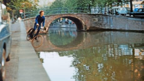 Künstler Bas Jan Ader: Nach dem Fall ist vor dem Sturz