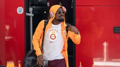 Galatasaray’ın eski futbolcusuna kötü haber! 6 ay sahalardan uzak kalacak