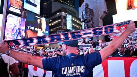 Coupe du monde des clubs : en vidéo, la démonstration de force du Collectif Ultras Paris à Times Square