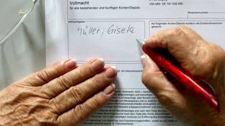 Bankvollmacht für Ehepartner: Warum sie nicht automatisch Zugriff haben
