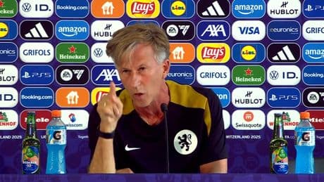 Bayern-Fans kennen IHN noch - „Puppentheater“-Ausraster von Holland-Trainer