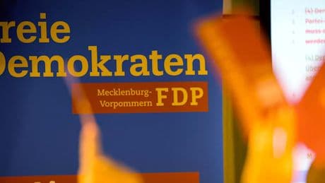 „Die Brandmauer gehört eingerissen“ – Heftiger Streit in der FDP