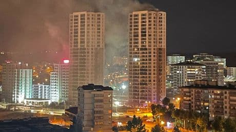 3 kişinin hayatını kaybettiği 26 katlı bina yangınında 3 kişi tutuklandı