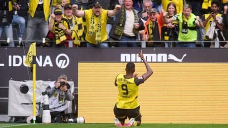 Fußball-Bundesliga: BVB auf dem Weg zum Happy End: 4:0 gegen Wolfsburg