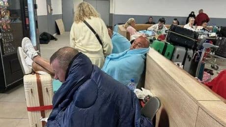 TUI flight U-turns over Atlantic with hundreds of passengers stranded for 24 hours