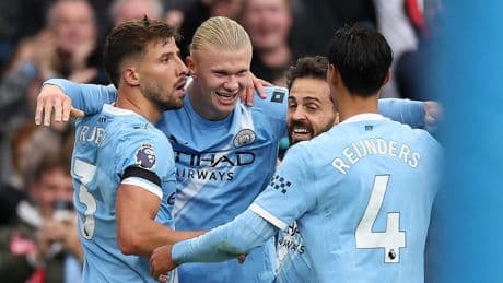 Erling Haaland in stadsderby dé plaag namens Manchester City voor kansloos Manchester United
