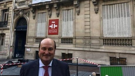 El PNV 'okupará' el sábado el palacete de París antes de que el Gobierno dé las explicaciones que exige Transparencia