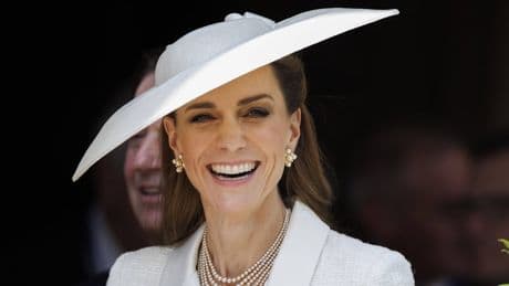 Ihr Stil wird Diana immer ähnlicher - Kate, ein Engel in Weiß!