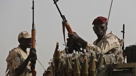 El Ejército sudanés derriba un avión emiratí con mercenarios colombianos
