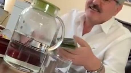 Para sayma videosu ortaya çıkan Diyanet görevlisi hakkında soruşturma başlatıldı
