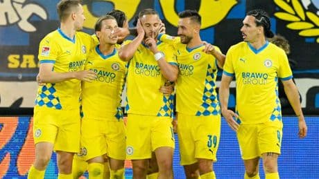 Relegation: Sieg in Saarbrücken: Braunschweig vor Zweitliga-Verbleib