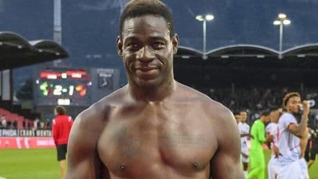"¿Por qué no he sido como Cristiano Ronaldo? Él se mata entrenando y yo no"