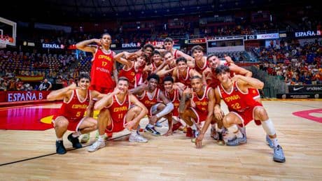 España B venga a sus &#039;mayores&#039; y tumba a Portugal con una remontada épica
