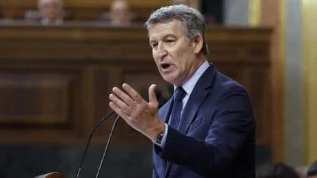 Feijóo reprocha a Sánchez que se &quot;victimice&quot; cuando el &quot;principal responsable&quot; del apagón fue el Gobierno y exige dimisiones