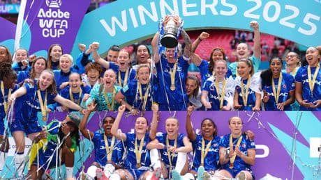 Invincible Chelsea beat Man United to win FA Cup and complete the treble