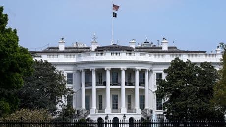 Trump'ın Suriye'ye yaptırımları kaldırması, Washington'da şaşkınlıkla karşılandı