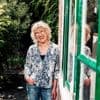Jeugdauteur Erna Sassen: ‘Door onlineporno worden jongeren doodsbang voor seks’
